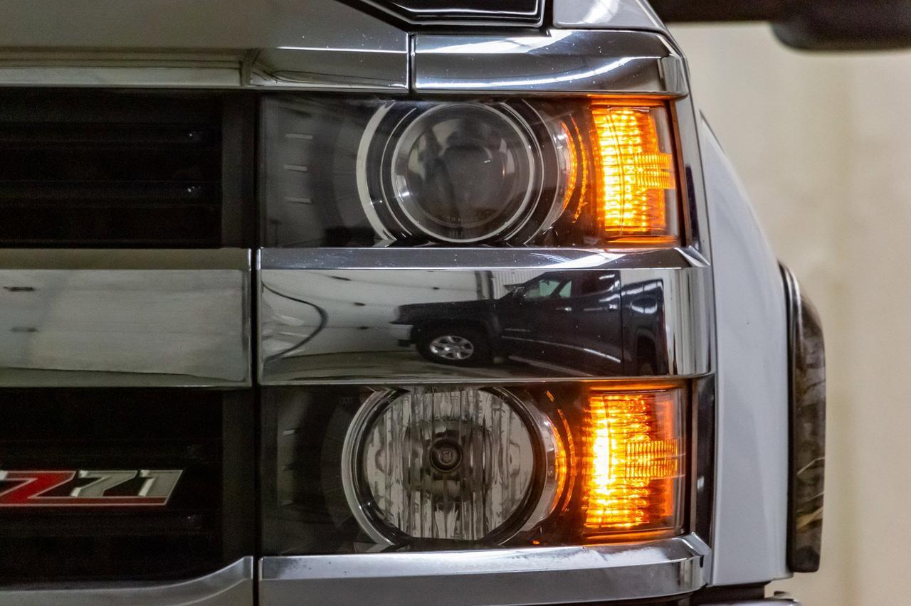 2015 Chevrolet Silverado 2500HD 4x4 Crew Cab LTZ Z71 Duck Commander Red Deer AB