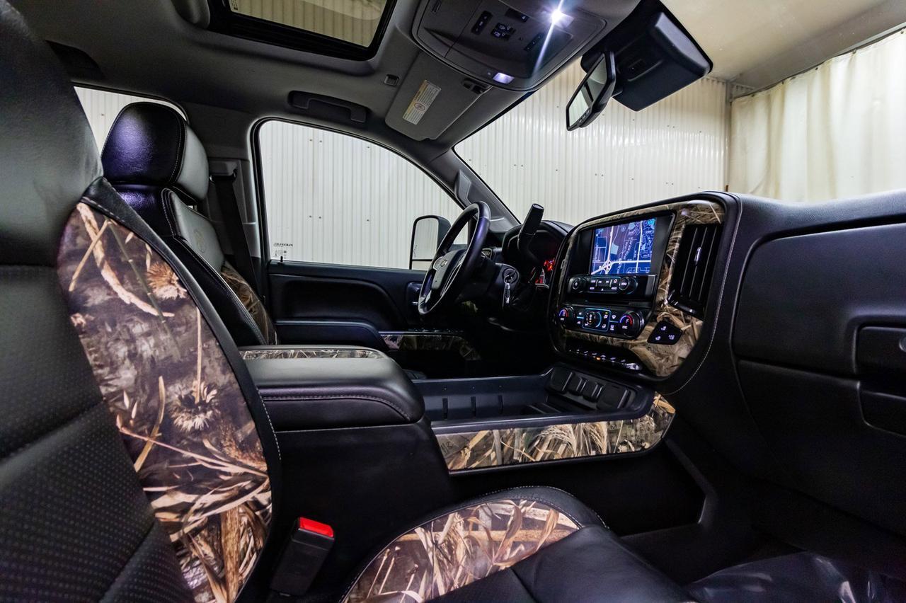 2015 Chevrolet Silverado 2500HD 4x4 Crew Cab LTZ Z71 Duck Commander Red Deer AB