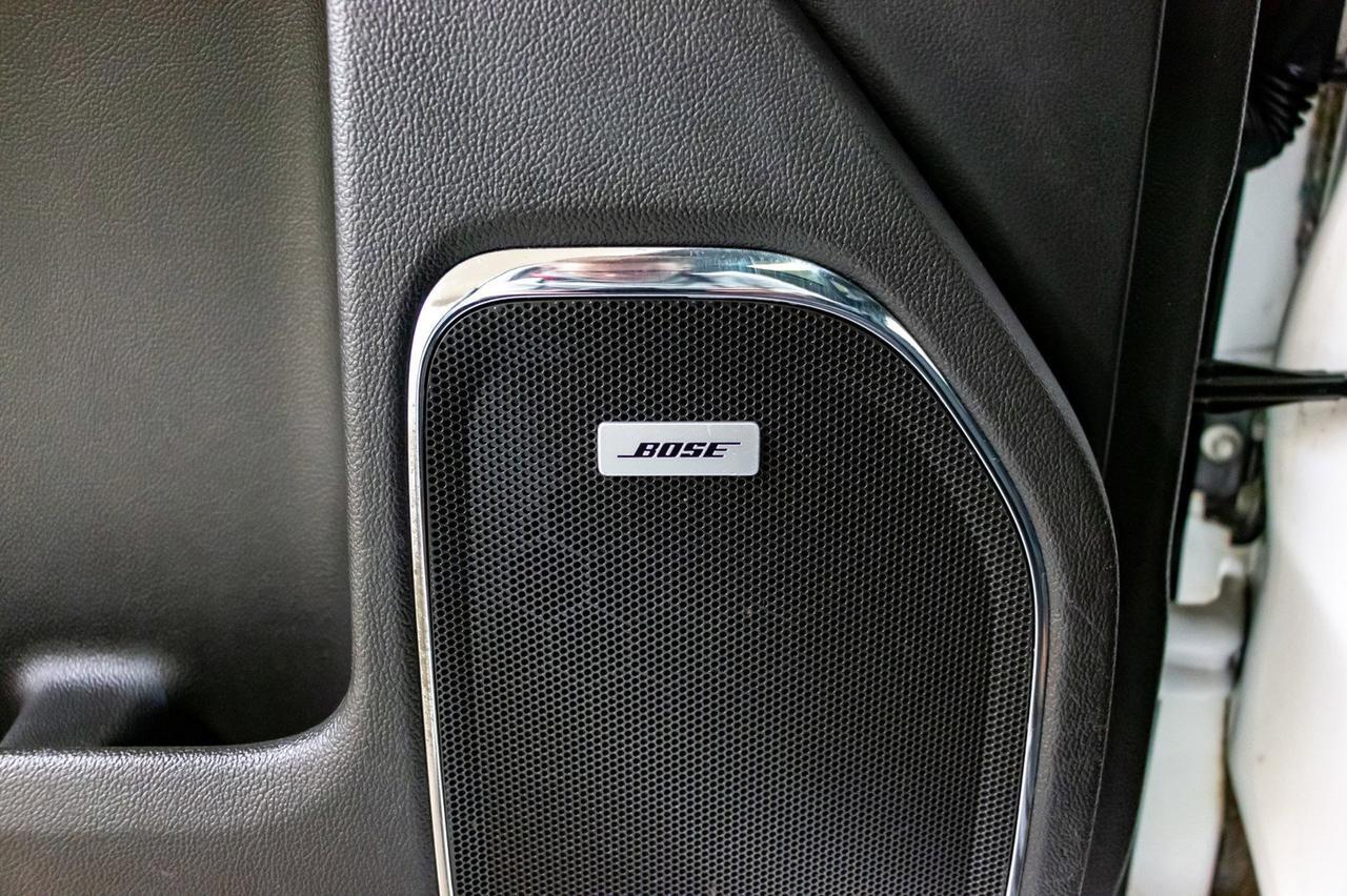 2015 Chevrolet Silverado 2500HD 4x4 Crew Cab LTZ Z71 Duck Commander Red Deer AB