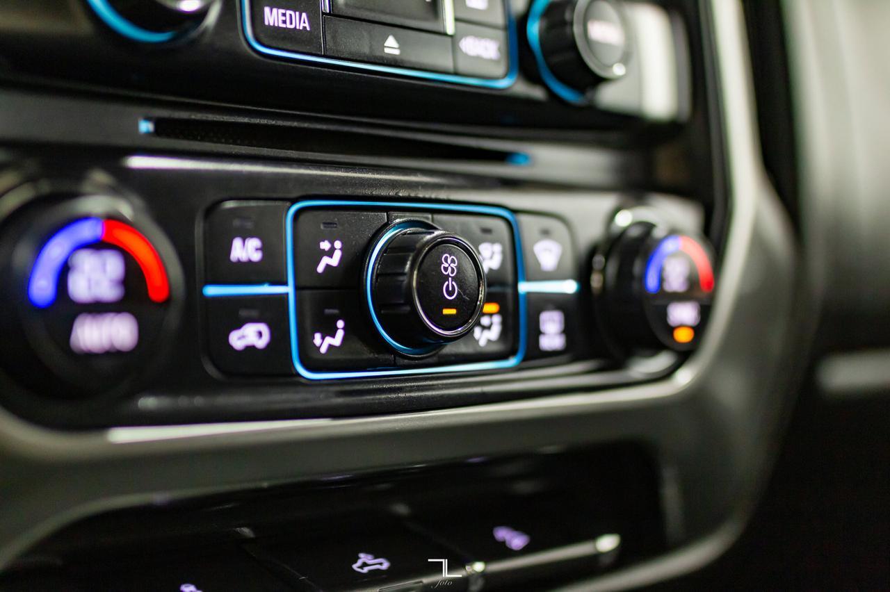 2015 Chevrolet Silverado 2500HD 4x4 Double Cab LT Z71 BCam PSeat Red Deer AB