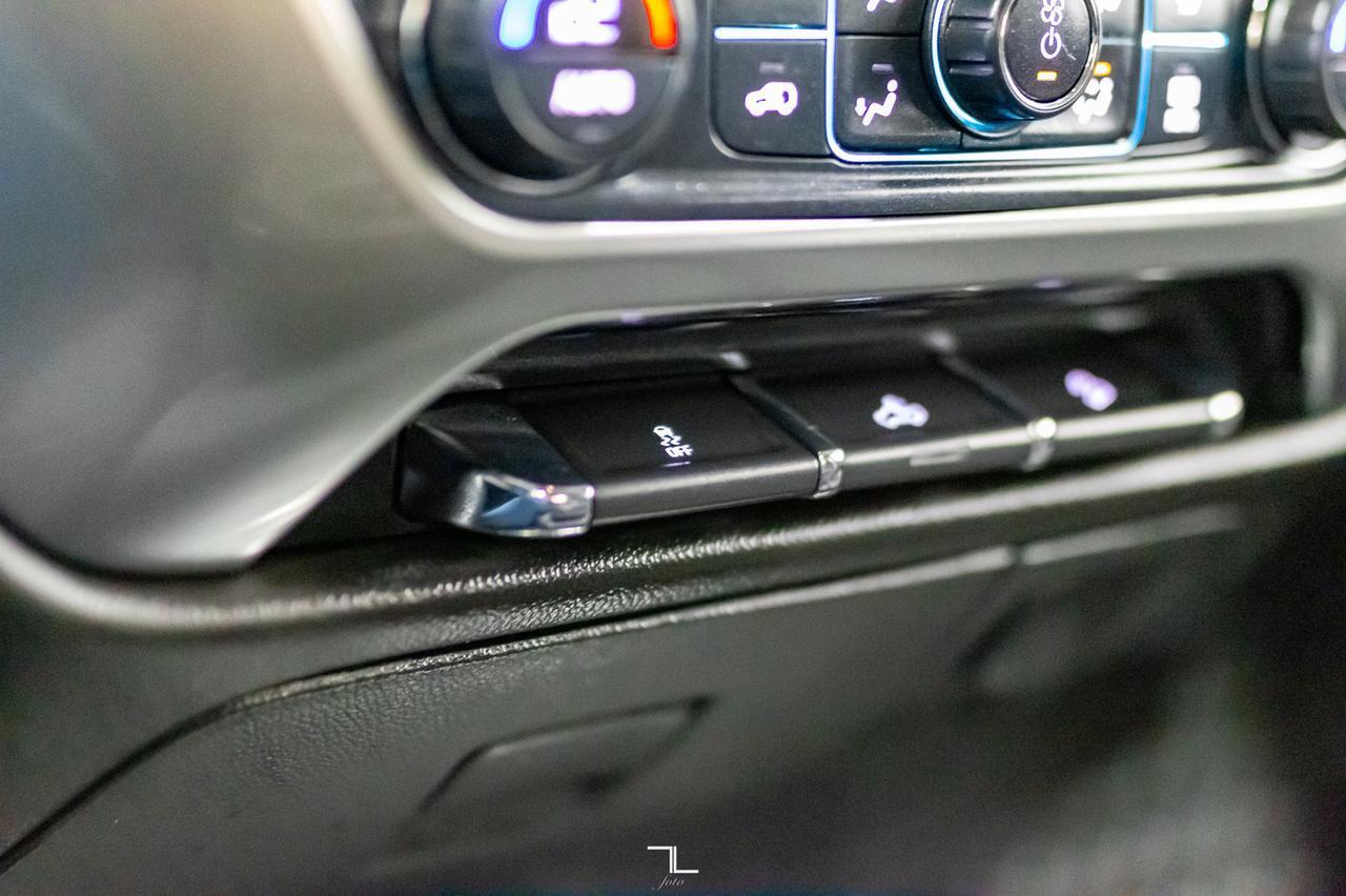 2015 Chevrolet Silverado 2500HD 4x4 Double Cab LT Z71 BCam PSeat Red Deer AB