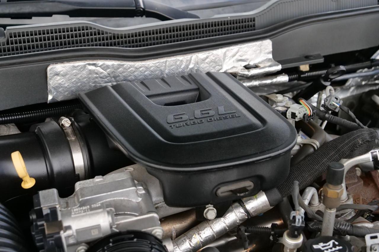 2015 Chevrolet Silverado 2500HD LTZ 4X4 / Duramax Plus Package / Cooled Seats! Lincolnton NC