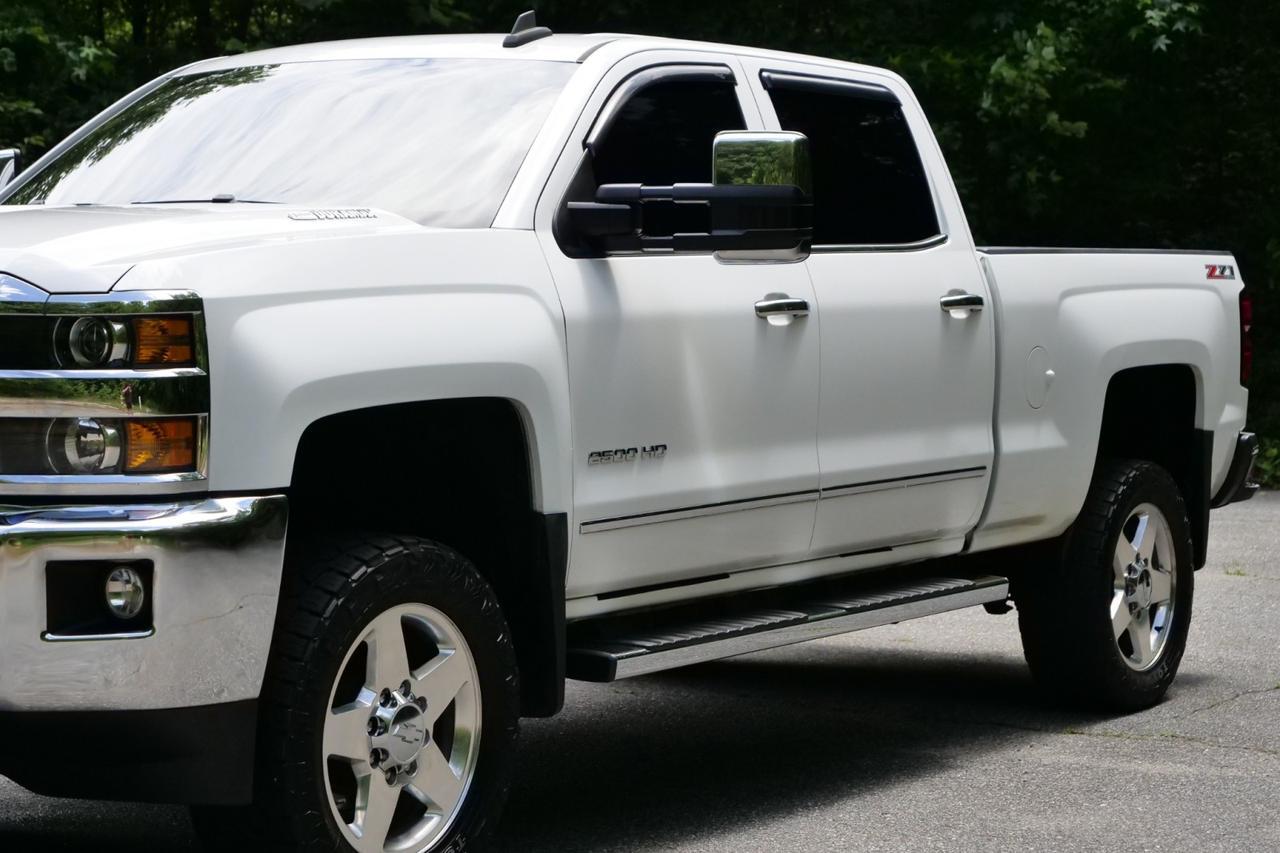 2015 Chevrolet Silverado 2500HD LTZ 4X4 / Plus Package / 6.6L Turbo Diesel! High Point NC