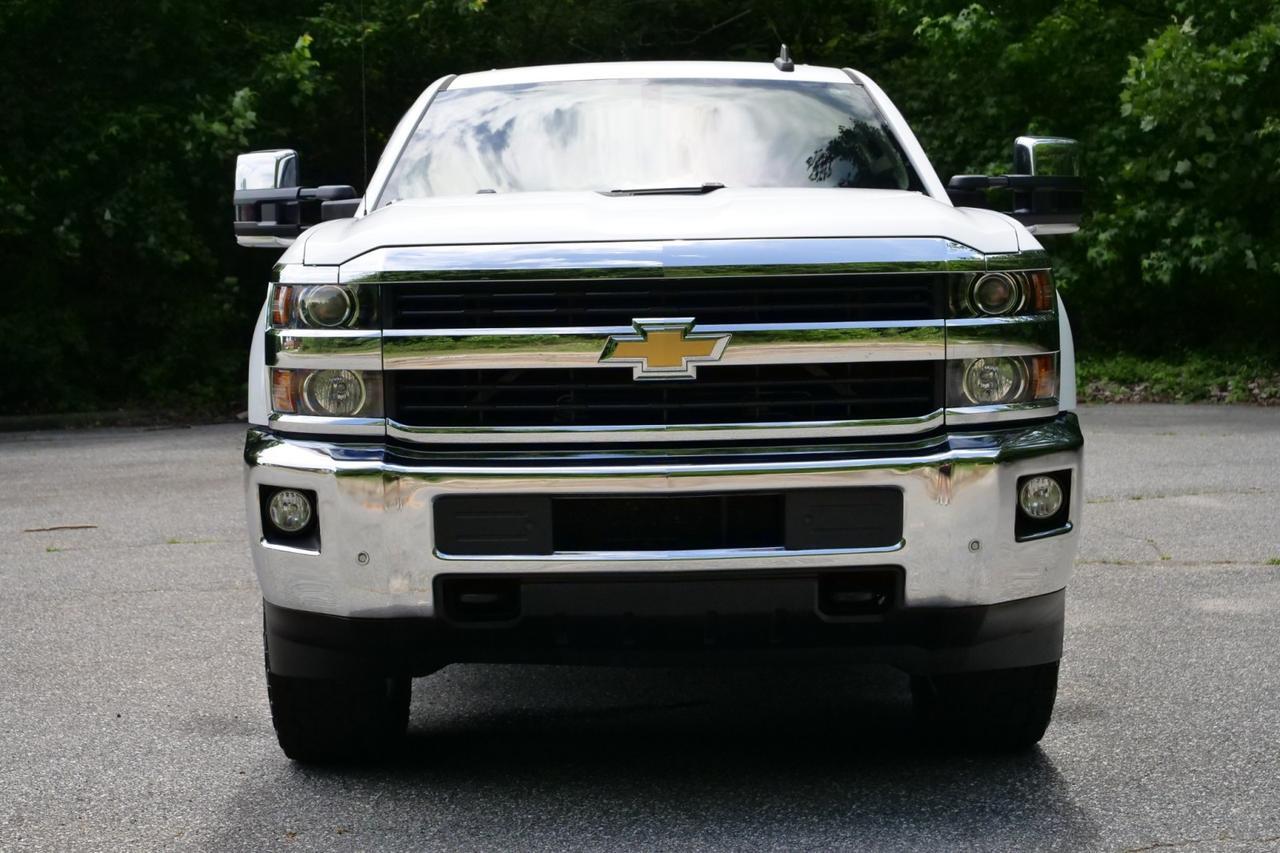 2015 Chevrolet Silverado 2500HD LTZ 4X4 / Plus Package / 6.6L Turbo Diesel! High Point NC