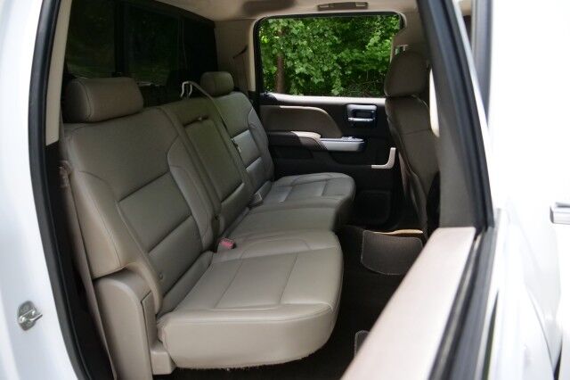 2015 Chevrolet Silverado 2500HD LTZ 4X4 / Plus Package / 6.6L Turbo Diesel! High Point NC