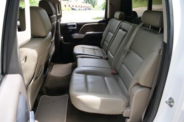 2015 Chevrolet Silverado 2500HD LTZ 4X4 / Plus Package / 6.6L Turbo Diesel! High Point NC