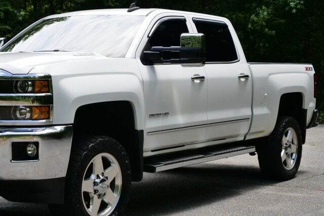 2015 Chevrolet Silverado 2500HD LTZ 4X4 / Plus Package / 6.6L Turbo Diesel! High Point NC