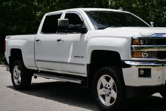 2015 Chevrolet Silverado 2500HD LTZ 4X4 / Plus Package / 6.6L Turbo Diesel! High Point NC