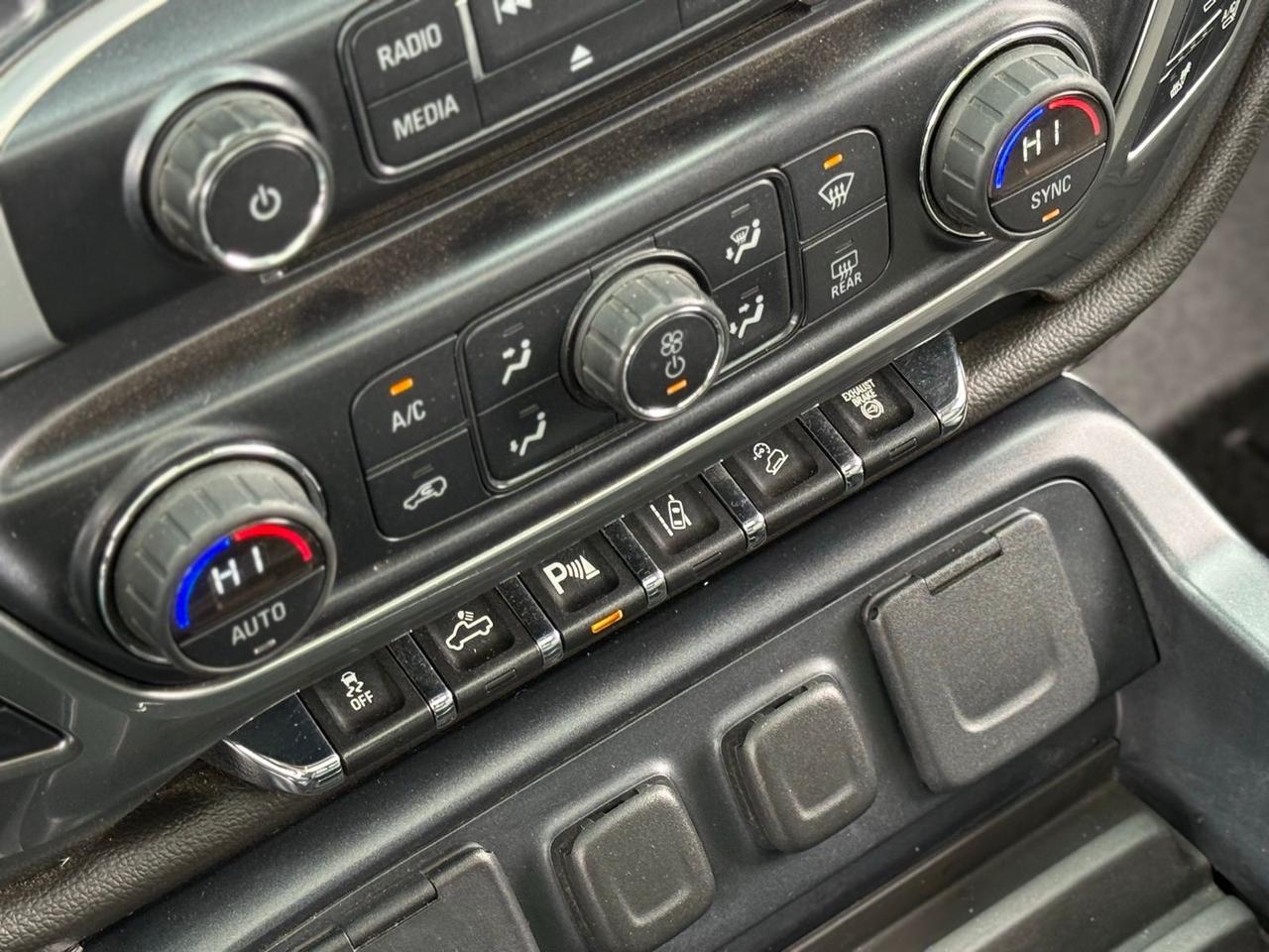 2015 Chevrolet Silverado 2500HD LTZ Crestwood KY