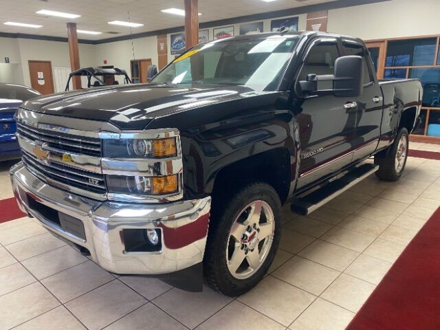 2015 Chevrolet Silverado 2500HD LTZ Extended Cab Medium Bed 1LZ w/Built-In Wi-Fi
