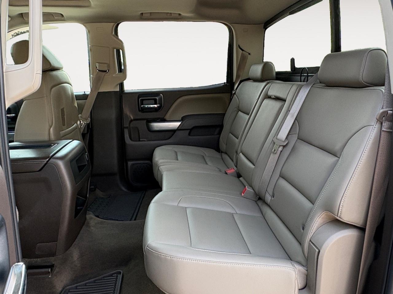 2015 Chevrolet Silverado 2500HD LTZ, RUNNING BOARDS, TOW PACKAGE, SUNROOF, BLIND SPOT ALERT, HEATED & VENTILATED SEATS, HEATED STEERING WHEEL, REAR POWER SLIDING WINDOW, BACKUP CAMERA WITH PARKING SENSORS, ONLY 89K MILES, CLEAN CARFAX, THIS CHEVY IS IN GREAT CONDITION! Virginia Beach VA