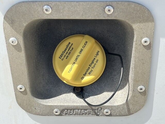 2015 Chevrolet Silverado 2500HD Service Truck Homestead FL