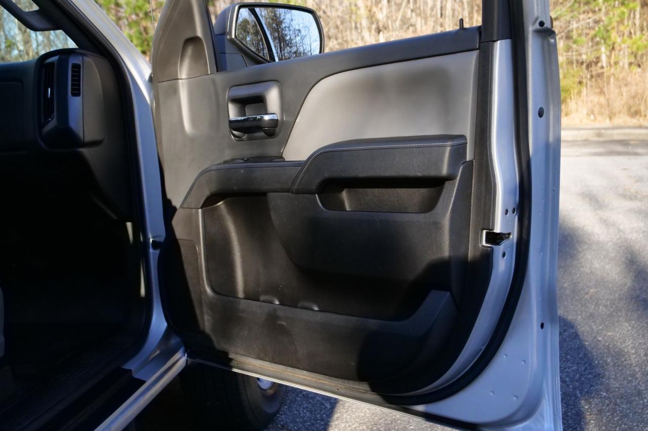 2015 Chevrolet Silverado 2500HD Work Truck 4X4 / Duramax 6.6L V8 / ALLISON! Lincolnton NC