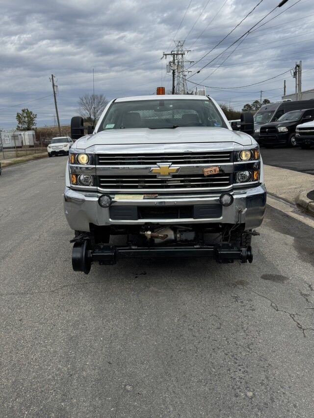 2015 Chevrolet Silverado 3500 Crew Cab 4x4 Service Body
