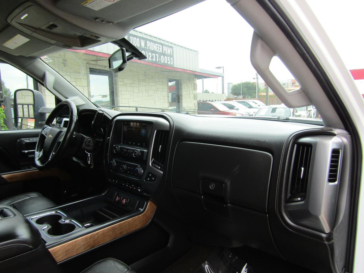2015 Chevrolet Silverado 3500HD 2WD Crew Cab 167.7 LTZ Grand Prairie TX