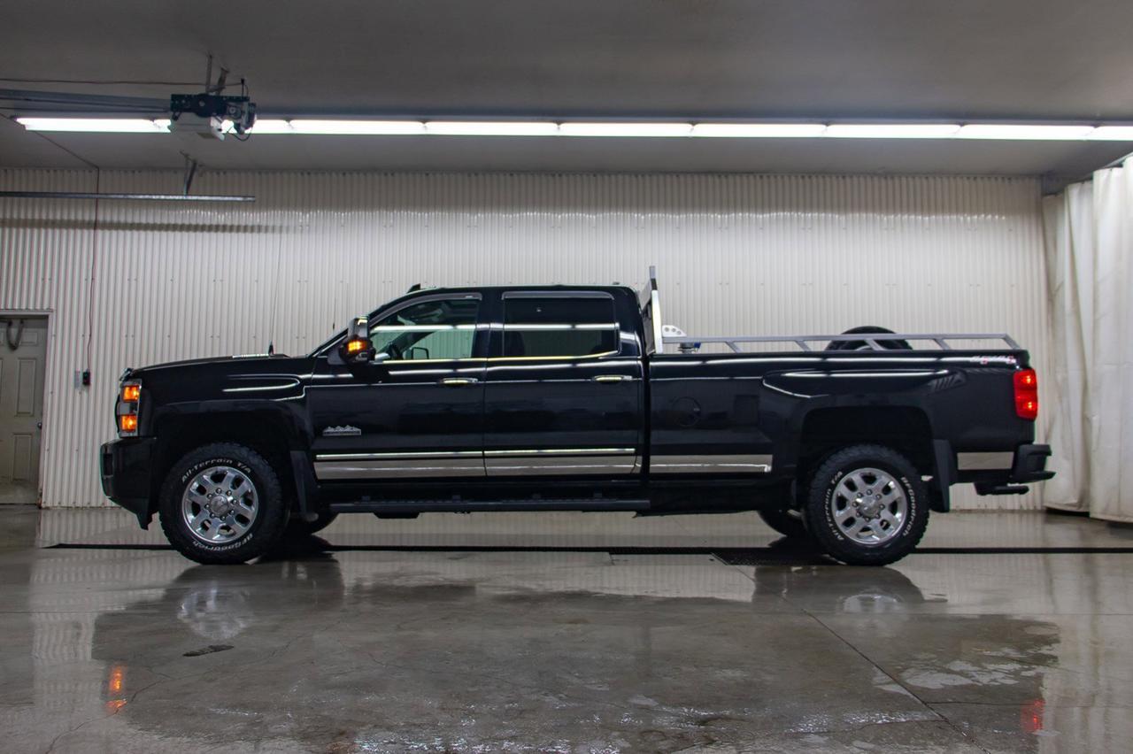 2015 Chevrolet Silverado 3500HD 4x4 Crew Cab High Country LWB Diesel Red Deer AB
