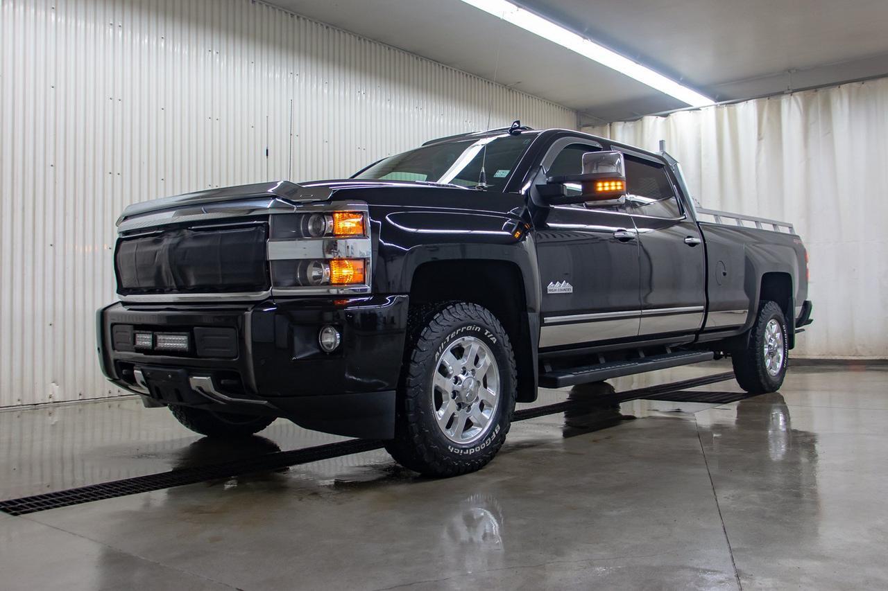 2015 Chevrolet Silverado 3500HD 4x4 Crew Cab High Country LWB Diesel Red Deer AB