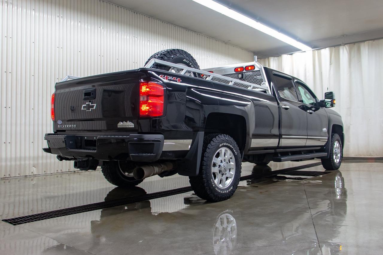 2015 Chevrolet Silverado 3500HD 4x4 Crew Cab High Country LWB Diesel Red Deer AB