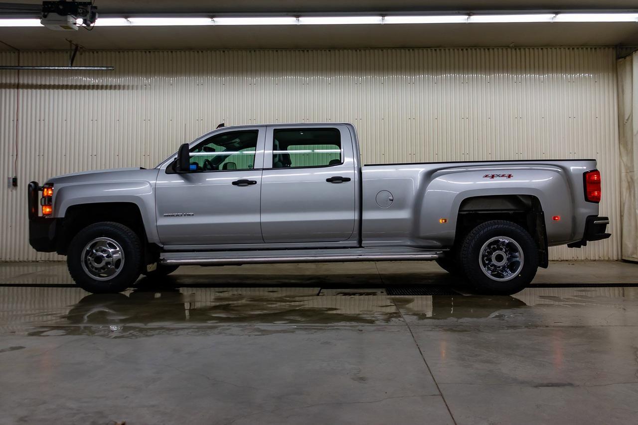 2015 Chevrolet Silverado 3500HD 4x4 Crew Cab LT DRW Red Deer AB