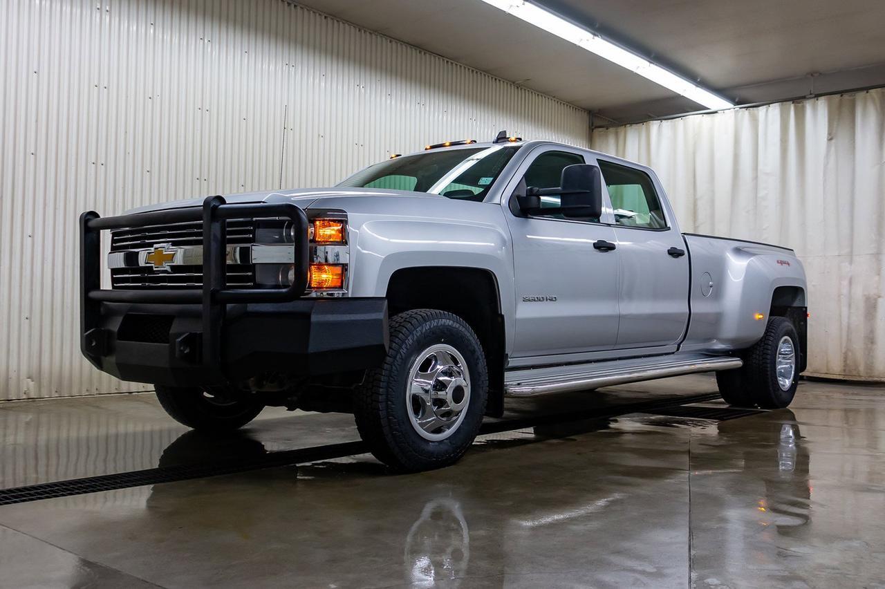 2015 Chevrolet Silverado 3500HD 4x4 Crew Cab LT DRW Red Deer AB
