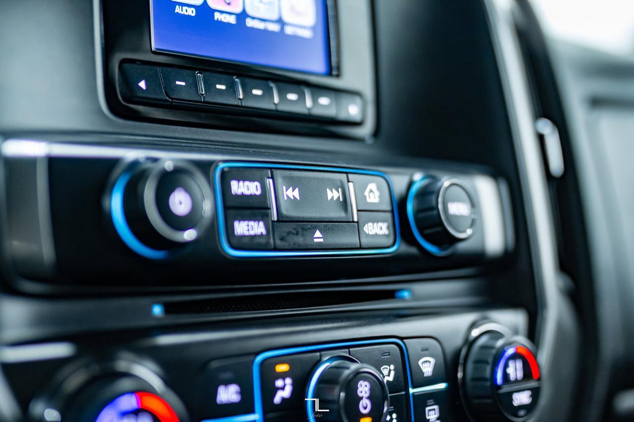 2015 Chevrolet Silverado 3500HD 4x4 Crew Cab LT Deck BCam Red Deer AB