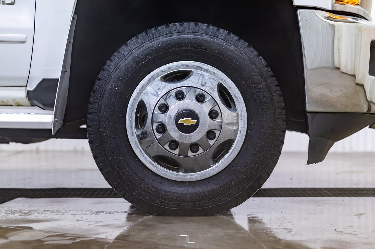 2015 Chevrolet Silverado 3500HD 4x4 Crew Cab LT Deck BCam Red Deer AB