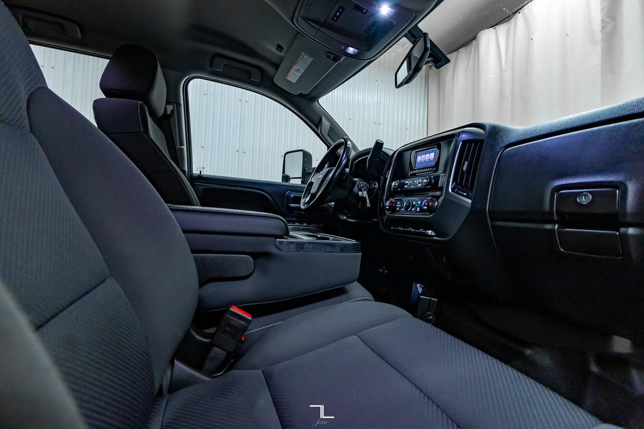 2015 Chevrolet Silverado 3500HD 4x4 Crew Cab LT Deck BCam Red Deer AB