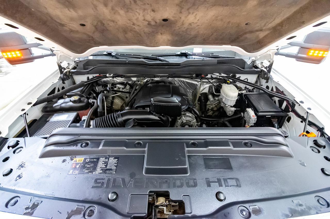 2015 Chevrolet Silverado 3500HD 4x4 Crew Cab LT Deck BCam Red Deer AB