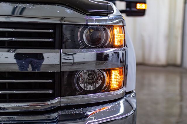 2015 Chevrolet Silverado 3500HD 4x4 Crew Cab LT Deck BCam Red Deer AB