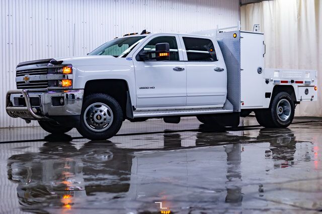 2015 Chevrolet Silverado 3500HD 4x4 Crew Cab LT Deck BCam Red Deer AB