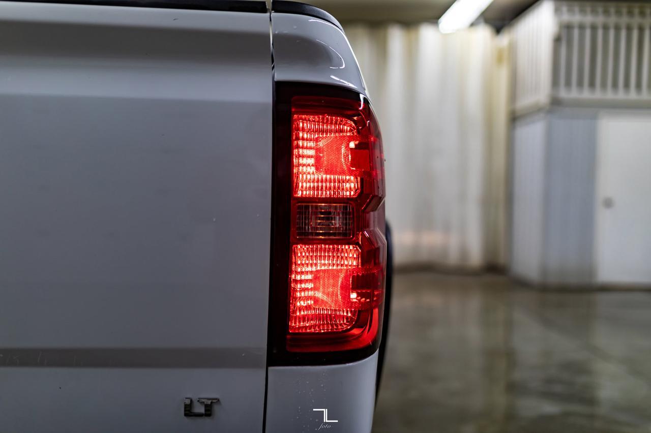 2015 Chevrolet Silverado 3500HD 4x4 Crew Cab LT Diesel Leather BCam Red Deer AB