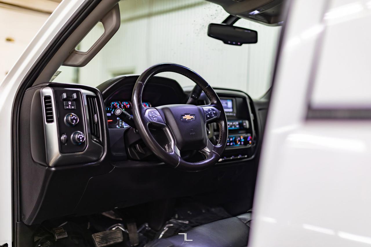 2015 Chevrolet Silverado 3500HD 4x4 Crew Cab LT Diesel Leather BCam Red Deer AB