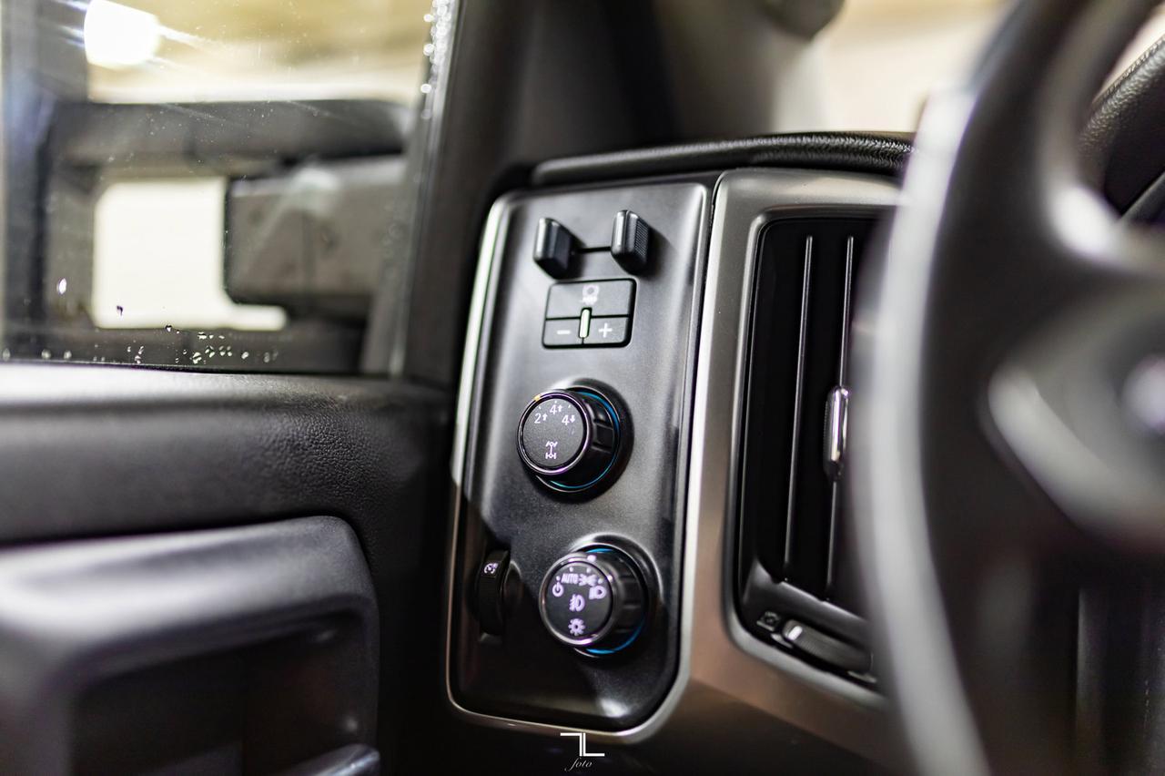 2015 Chevrolet Silverado 3500HD 4x4 Crew Cab LT Diesel Leather BCam Red Deer AB