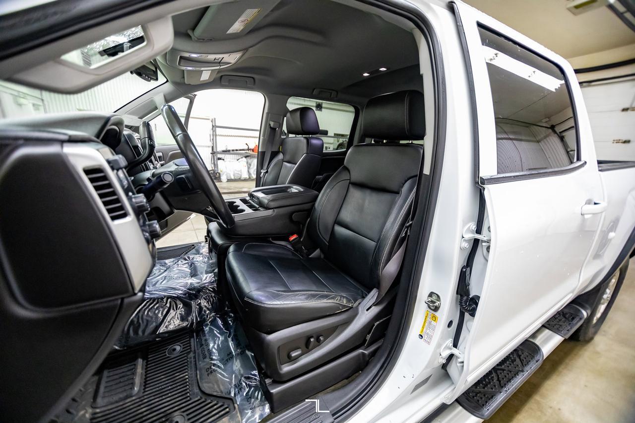 2015 Chevrolet Silverado 3500HD 4x4 Crew Cab LT Diesel Leather BCam Red Deer AB