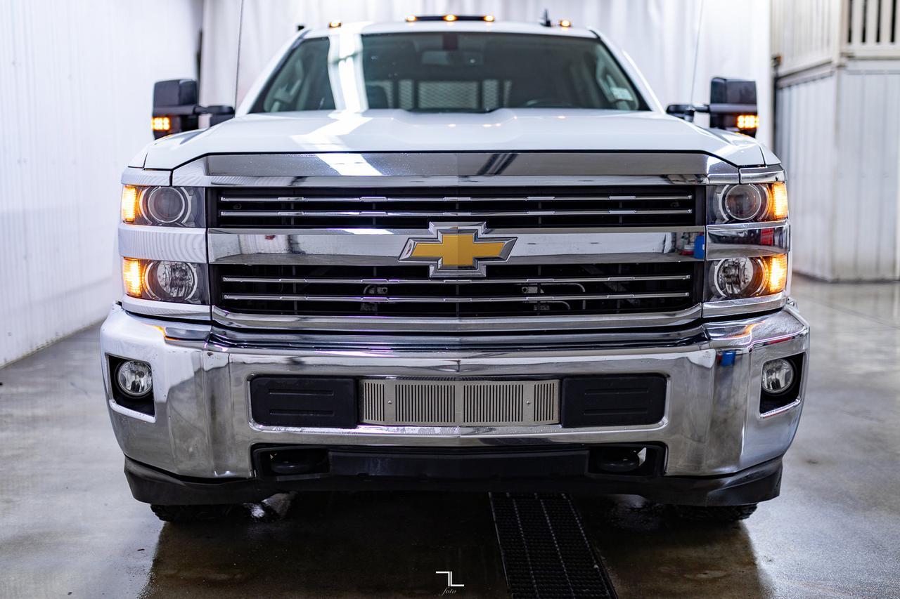 2015 Chevrolet Silverado 3500HD 4x4 Crew Cab LT Dually Deck BCam Red Deer AB