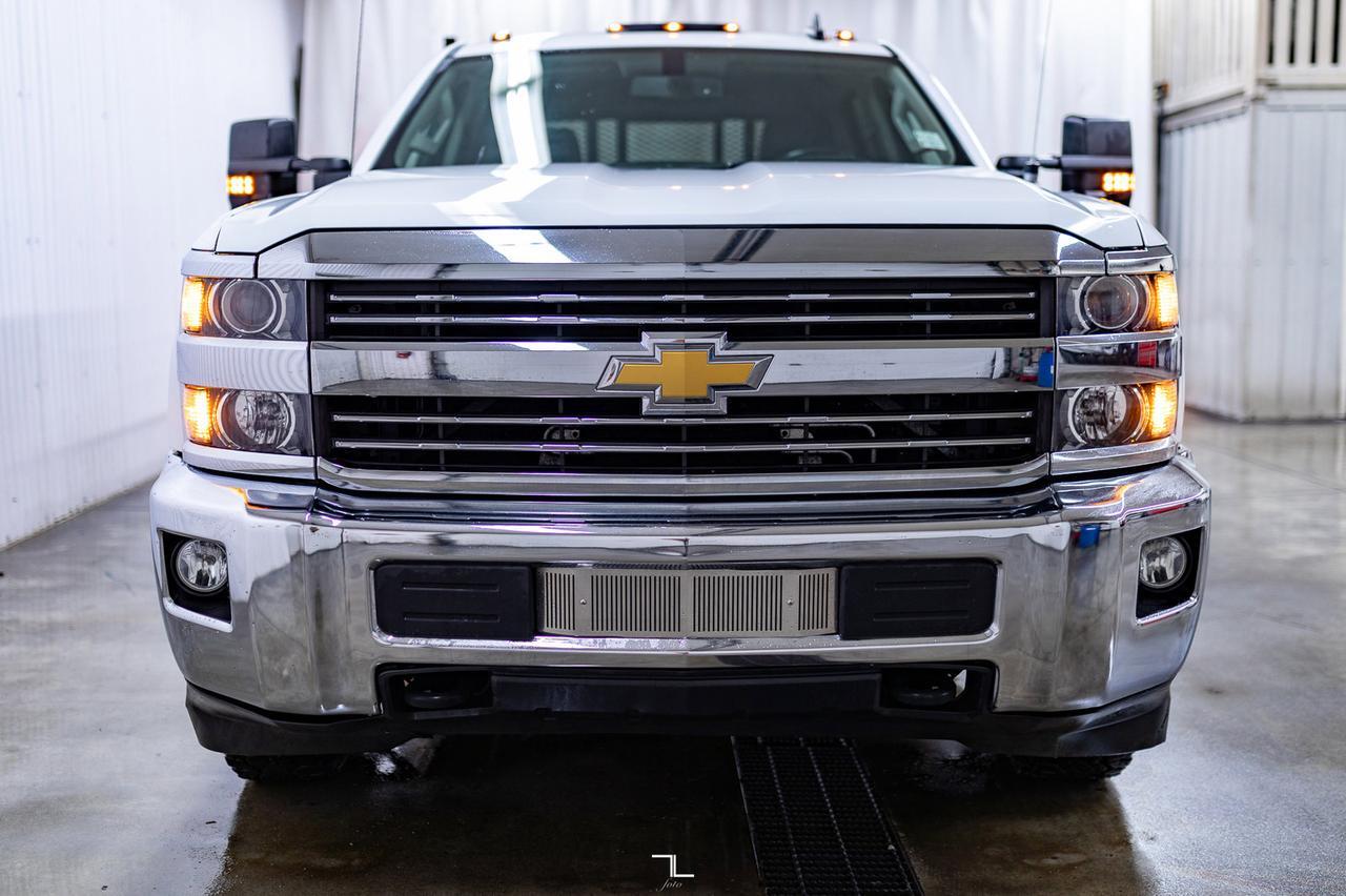 2015 Chevrolet Silverado 3500HD 4x4 Crew Cab LT Dually Deck BCam Red Deer AB