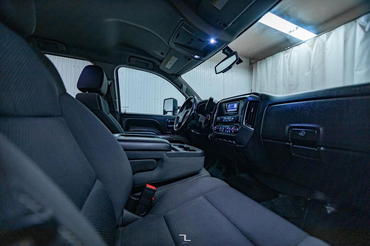 2015 Chevrolet Silverado 3500HD 4x4 Crew Cab LT Dually Deck BCam Red Deer AB