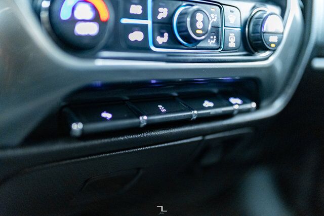 2015 Chevrolet Silverado 3500HD 4x4 Crew Cab LT Dually Deck BCam Red Deer AB