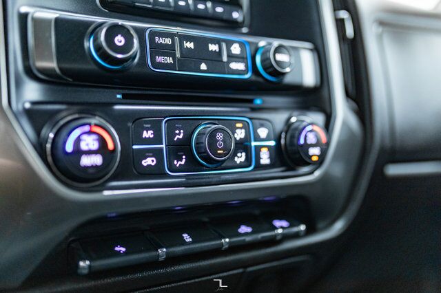 2015 Chevrolet Silverado 3500HD 4x4 Crew Cab LT Dually Deck BCam Red Deer AB