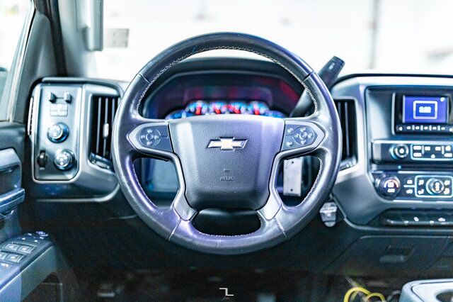 2015 Chevrolet Silverado 3500HD 4x4 Crew Cab LT Dually Deck Red Deer AB