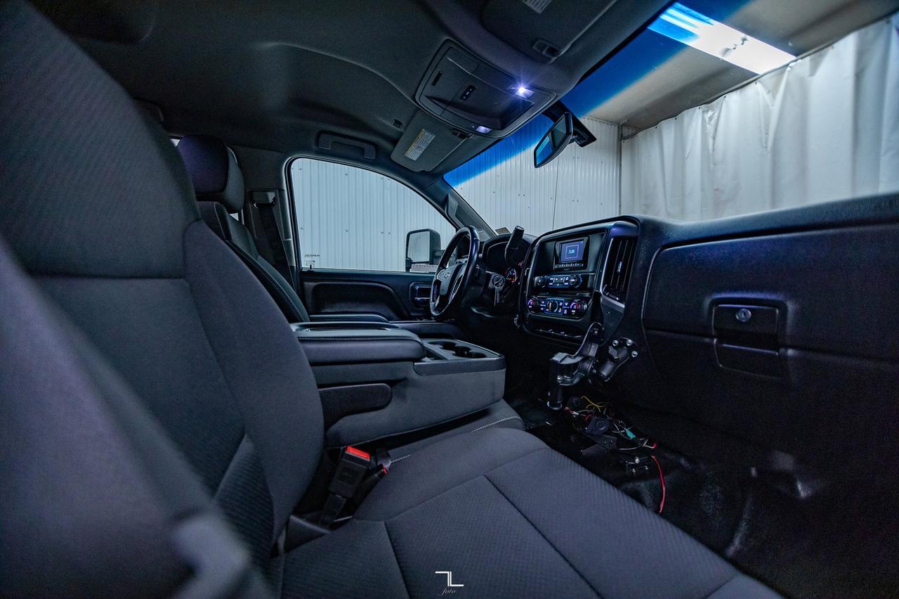 2015 Chevrolet Silverado 3500HD 4x4 Crew Cab LT Dually Deck Red Deer AB