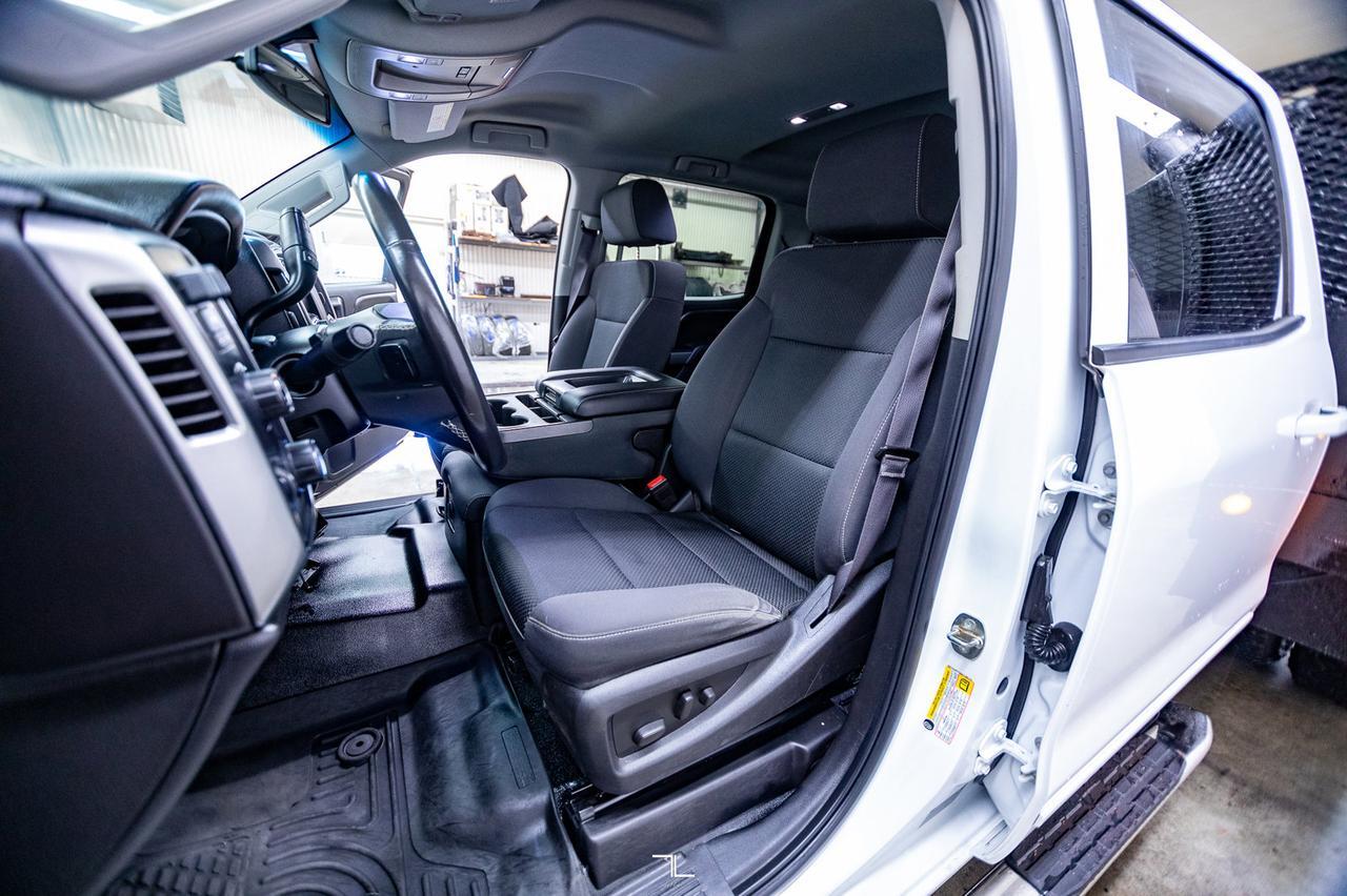 2015 Chevrolet Silverado 3500HD 4x4 Crew Cab LT Dually Deck Red Deer AB