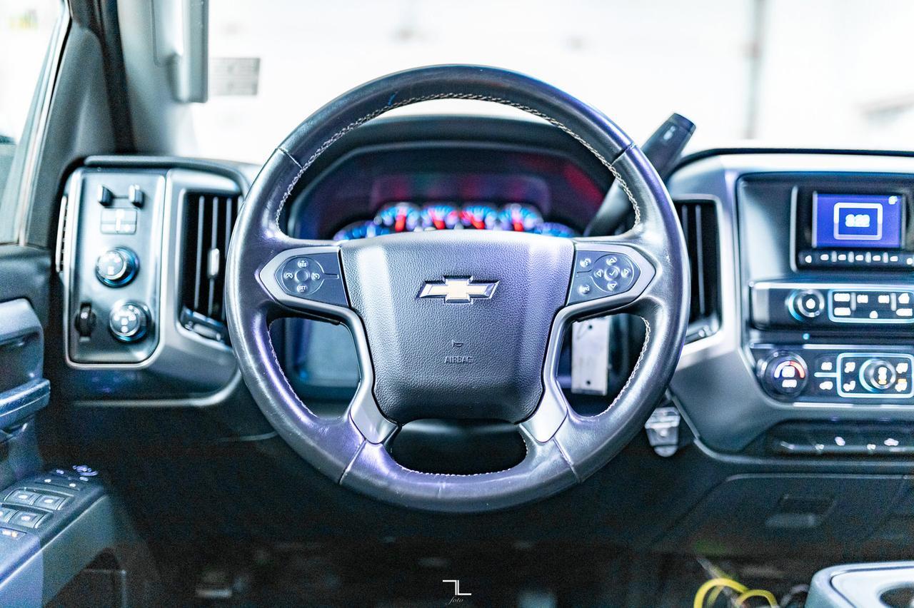 2015 Chevrolet Silverado 3500HD 4x4 Crew Cab LT Dually Deck Red Deer AB