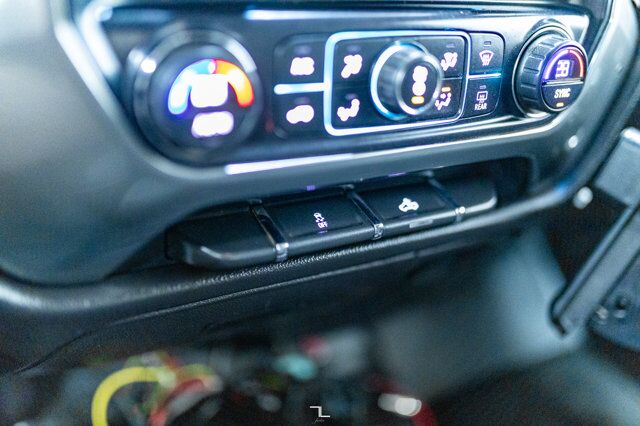 2015 Chevrolet Silverado 3500HD 4x4 Crew Cab LT Dually Deck Red Deer AB