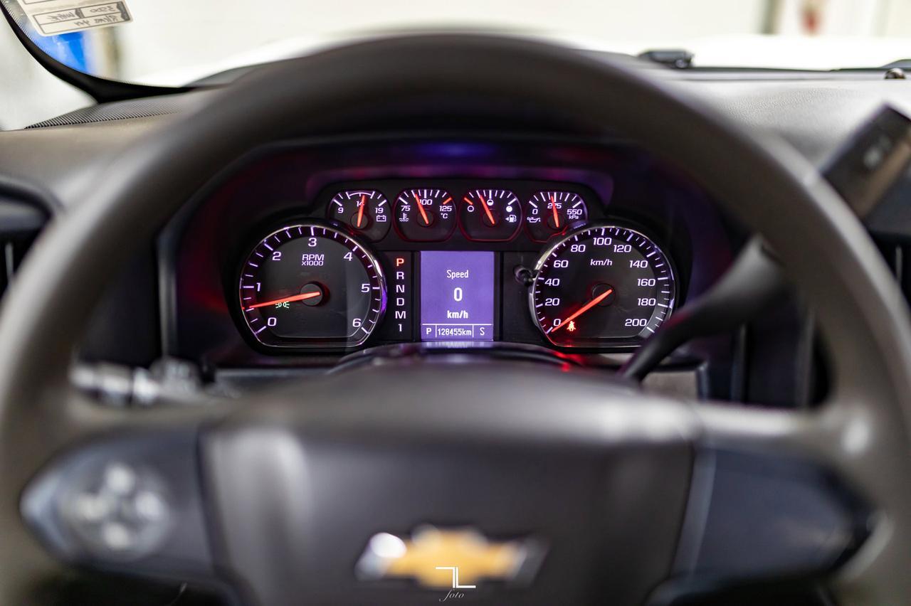 2015 Chevrolet Silverado 3500HD 4x4 Reg Cab WT Longbox Red Deer AB