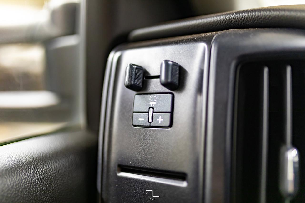 2015 Chevrolet Silverado 3500HD 4x4 Reg Cab WT Longbox Red Deer AB