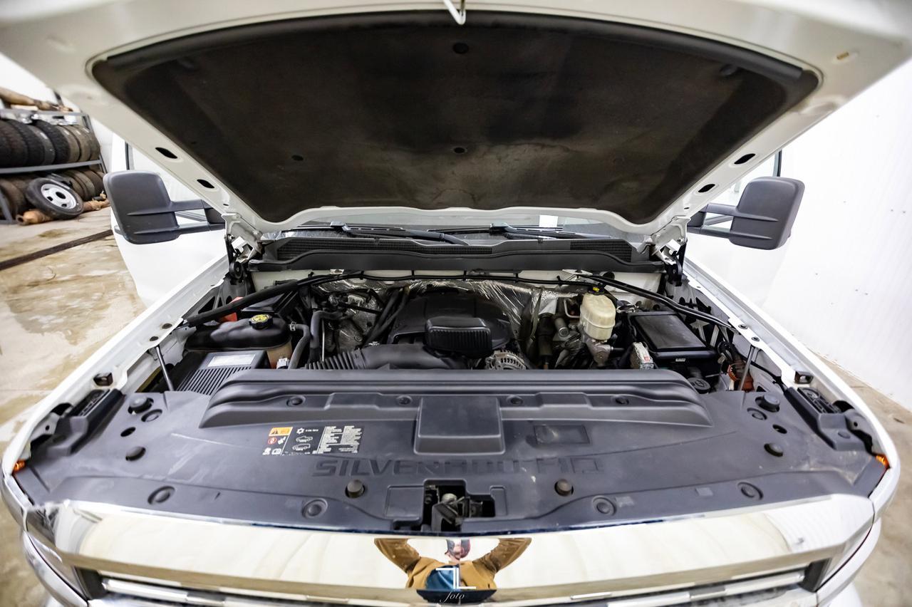 2015 Chevrolet Silverado 3500HD 4x4 Reg Cab WT Longbox Red Deer AB