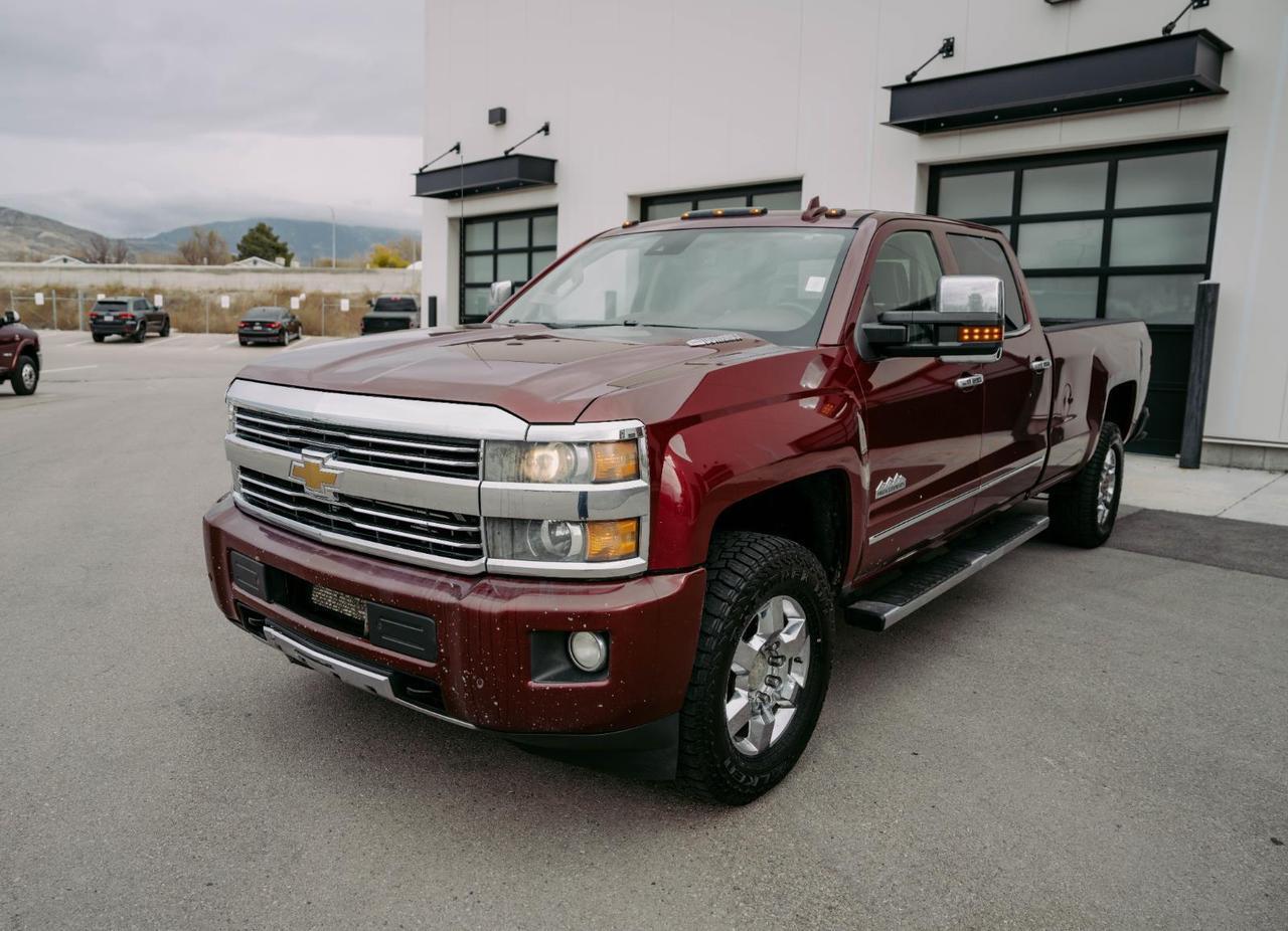 2015 Chevrolet Silverado 3500HD Built After Aug 14 High Country