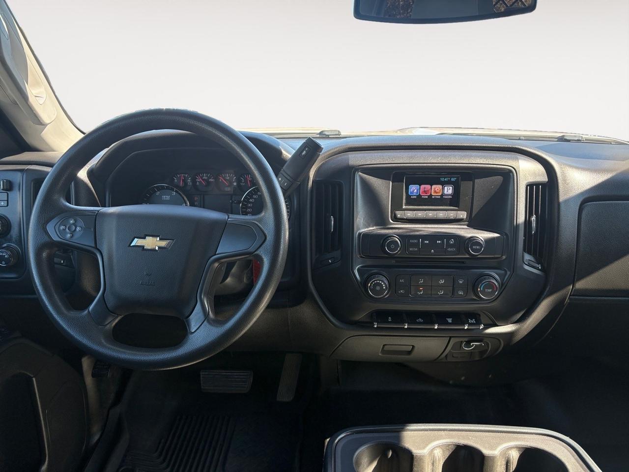 2015 Chevrolet Silverado 3500HD Work Truck, DURAMAX TURBO DIESEL, 5TH WHEEL KNAPHEIDE FLAT BED DUALLY, RUNNING BOARDS, TOW PACKAGE, POWER MIRRORS WITH TURN SIGNAL INDICATORS, BLUETOOTH, REMOTE START, LOW MILES, CLEAN CARFAX, GET TO WORK IN THIS 3500!! Virginia Beach VA