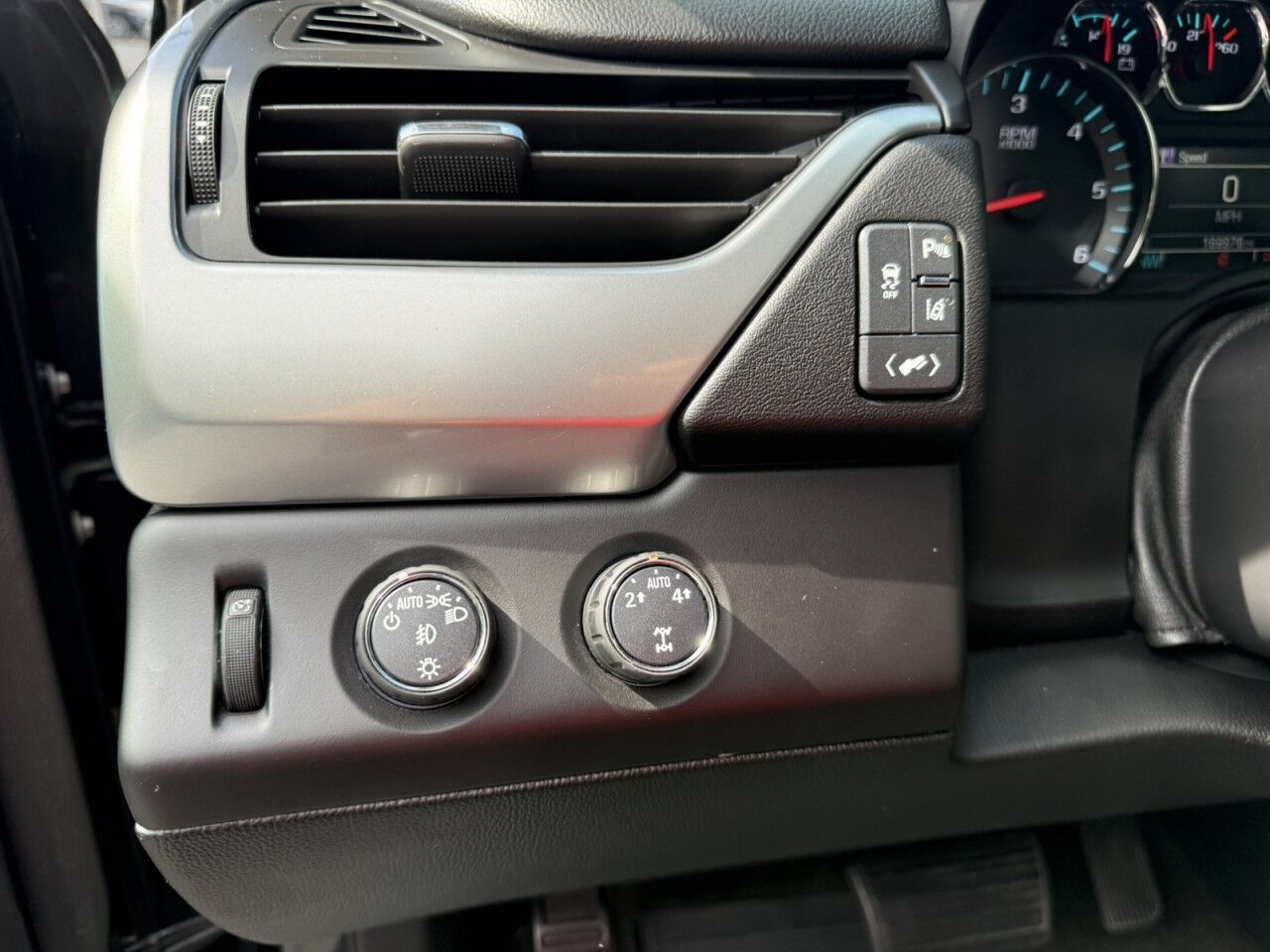 2015 Chevrolet Suburban LT Fitchburg MA